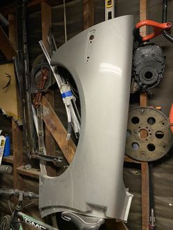 C6 silver quarter panel