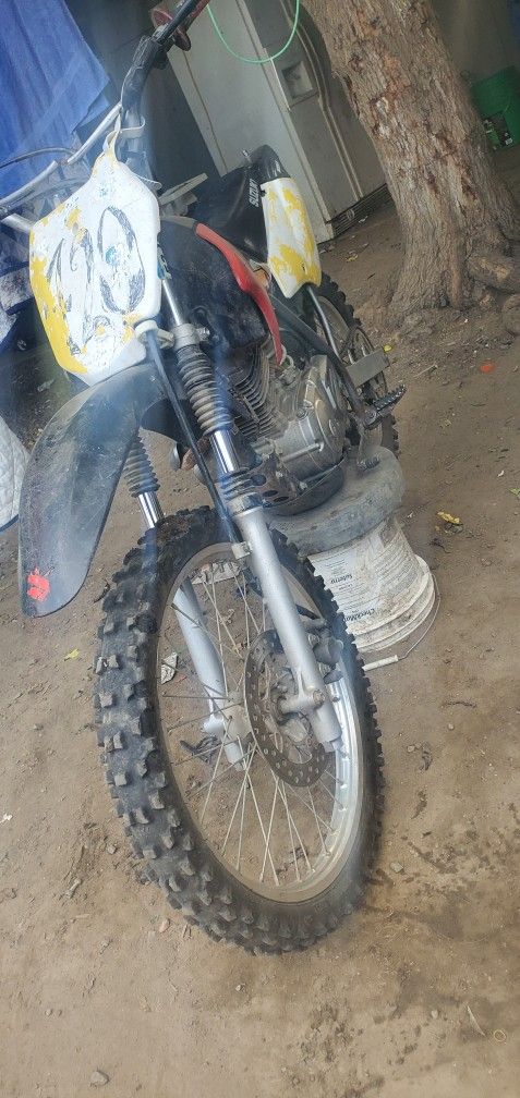 Suzuki 125cc Dirt Bike 