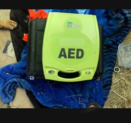 Defibrillator AED 
