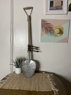 New Farmhouse Shovel Hook Wall Decor 