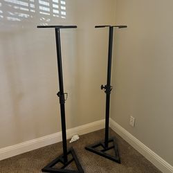 Studio monitor stands
