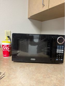 Sunbeam 0.9 cu ft 900 Watt Microwave (Black)