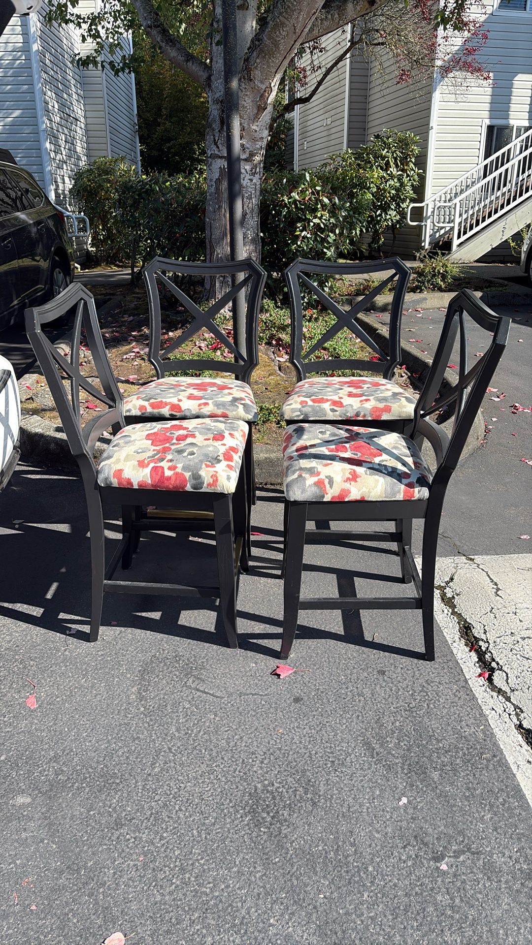 4 High Chairs
