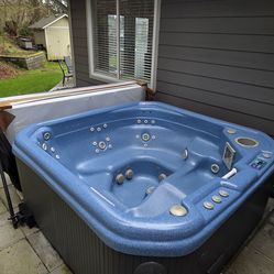 Free Hot Tub Jacuzzi
