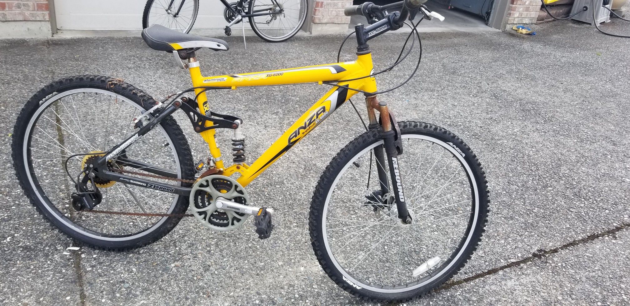 Bicycle excellent original owner my son doesn't use it anymore
