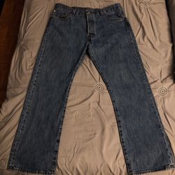 Blue Levi Jeans 