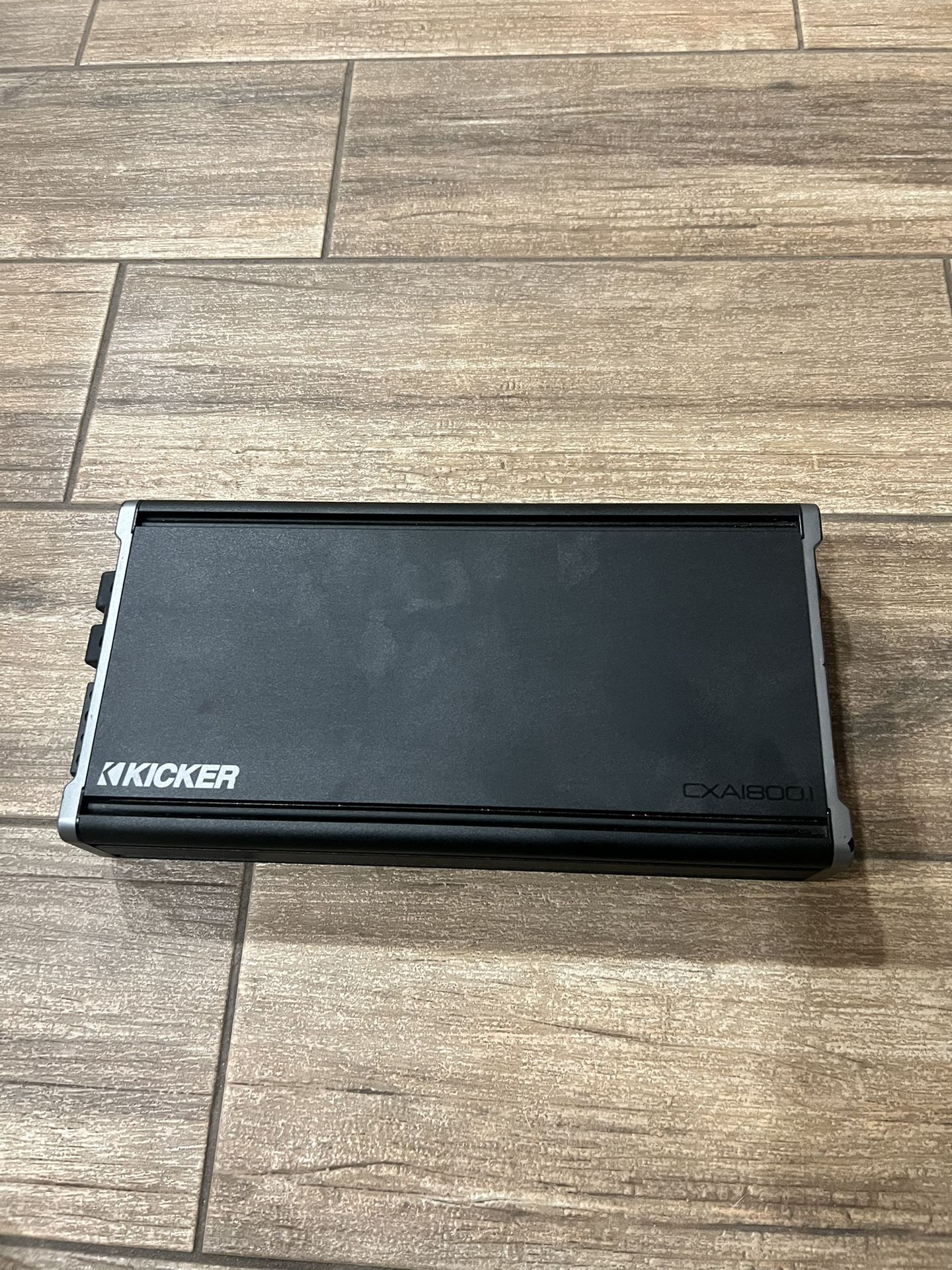 Kicker CXA1800w Amplifier