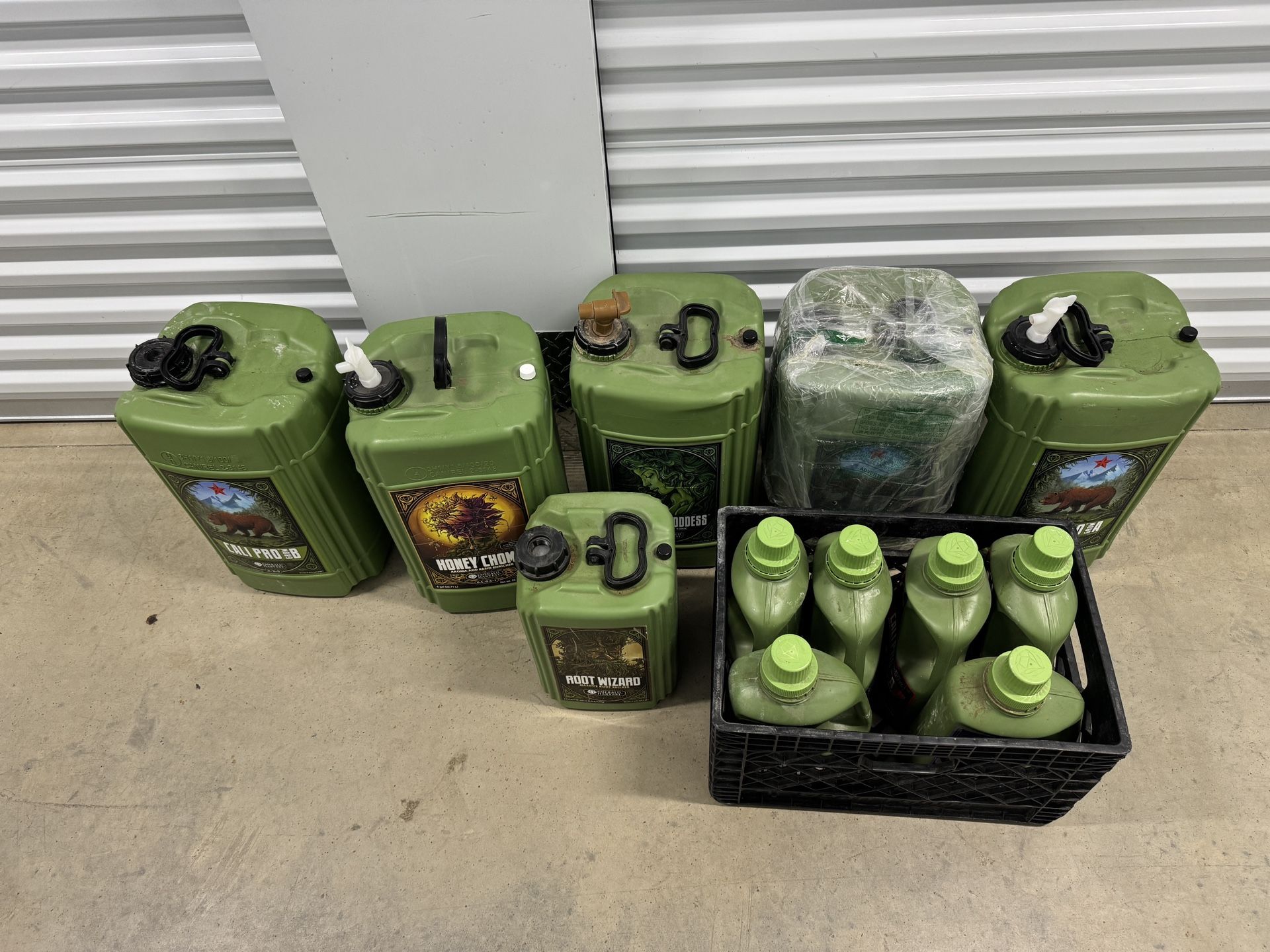 Grow Fertilizer - 6 Gallons Cali Pro Grow A & B, Emerald Goddess, Honey Chrome