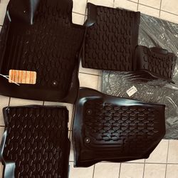 Jeep Compass  Factory 2017-2026 Winter Mats With Cargo Liner Brand New