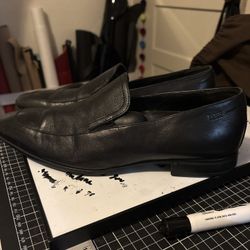 Hugo Boss leather Shoes Size 9