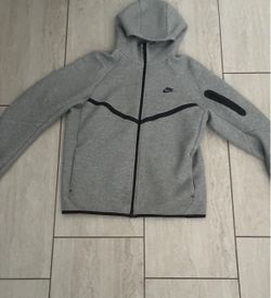 Nike tech
