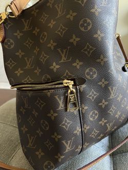 100% Authentic louis vuitton bag - Great condition like new (RECEIPT  INCLUDED)