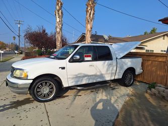 2002 Ford E-150