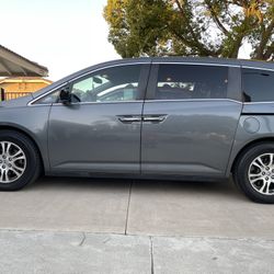 Honda Odyssey 2013 EXL ..$22.500