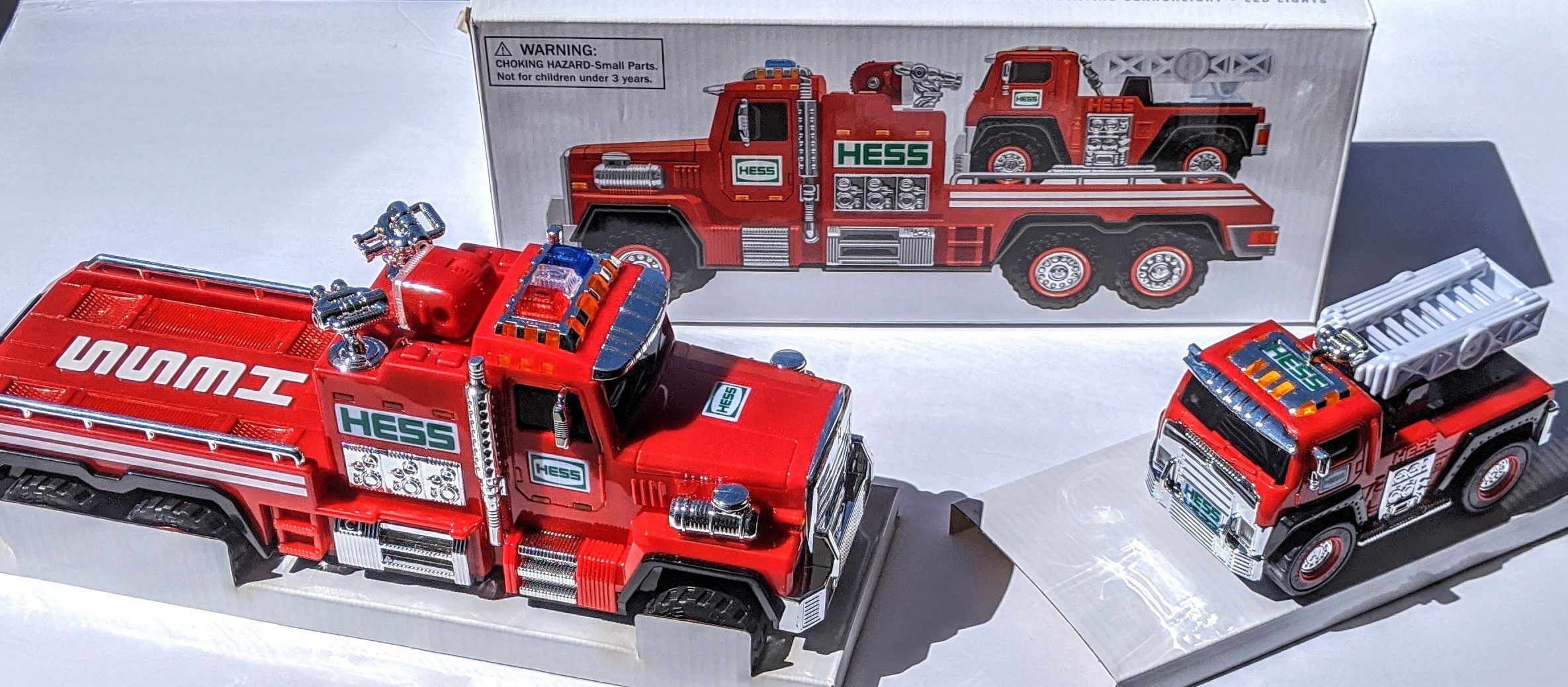 2015 Hess Collectible Toy Fire Truck and Ladder Rescue