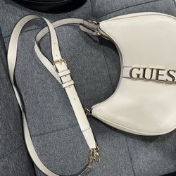 Brand New white Guess Shoulder Bag 