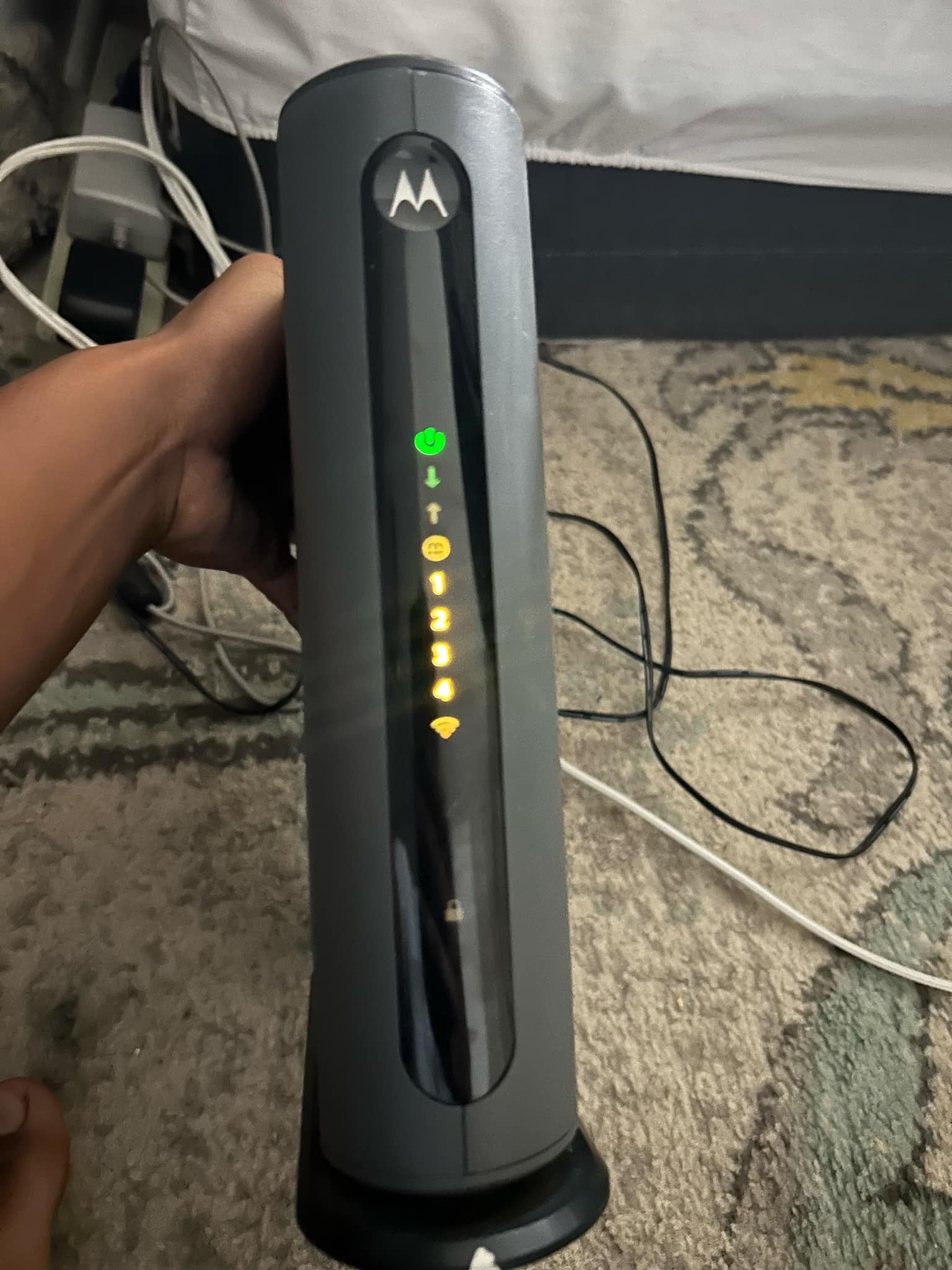 Motorola MB8600 DOCSIS 3.1 Cable Modem - Approved for Comcast Xfinity, Cox, and Charter Spectrum, Supports Cable Plans up to 1000 Mbps | 1 Gbps Ethern