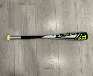Louiseville Slugger 27” 2-5/8”, 18oz Baseball Bat