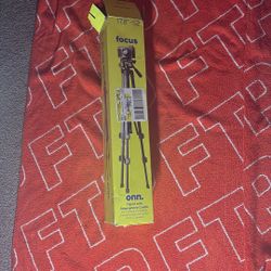 ONN. Focus Tri Pod 