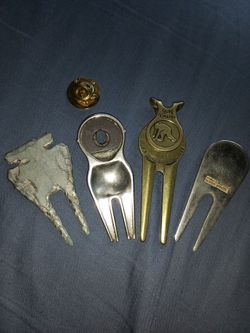 Golf divot tools