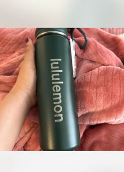 Lululemon Hydro Flask 