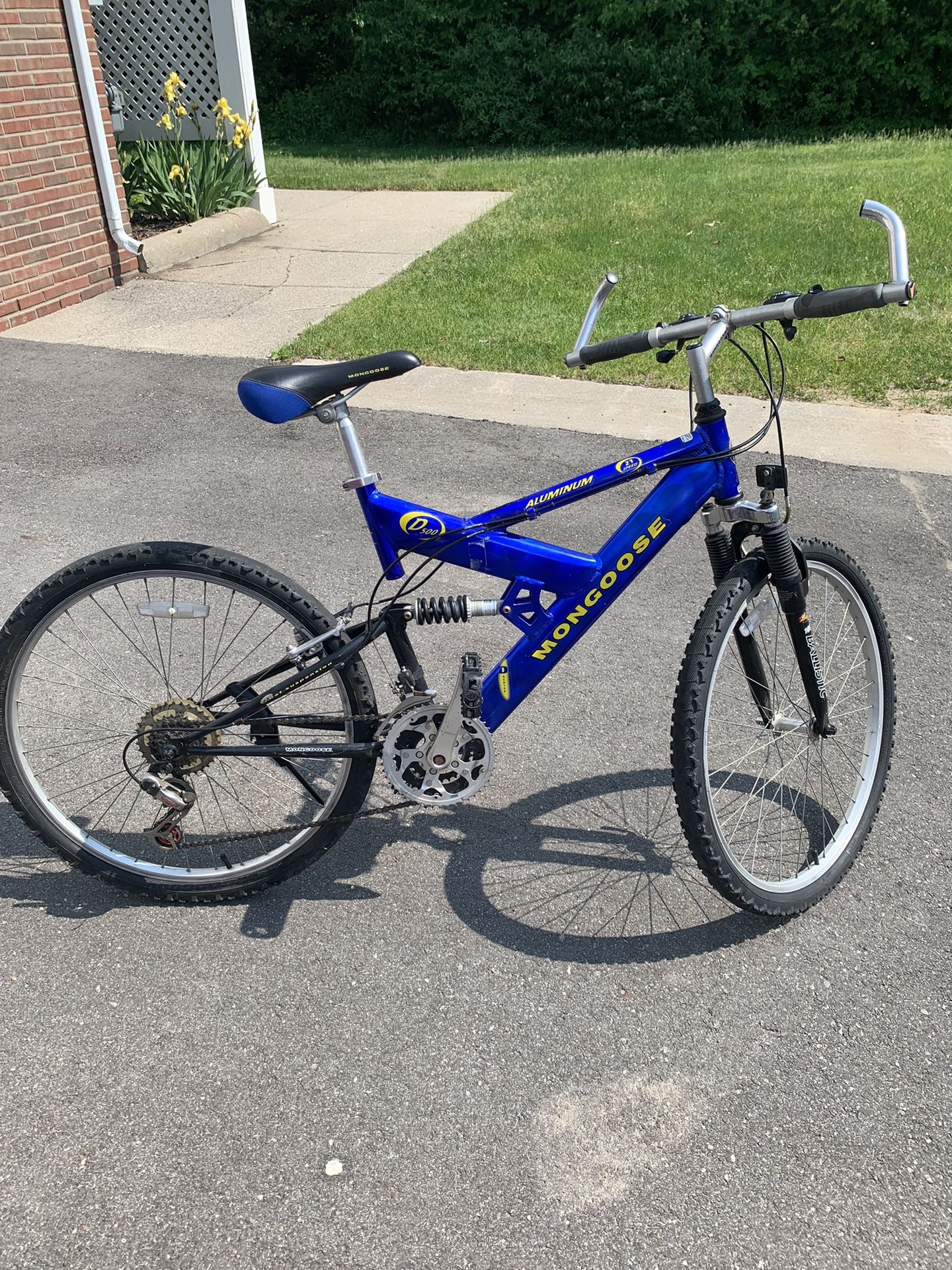 26” Mongoose D500 Mountain Bike