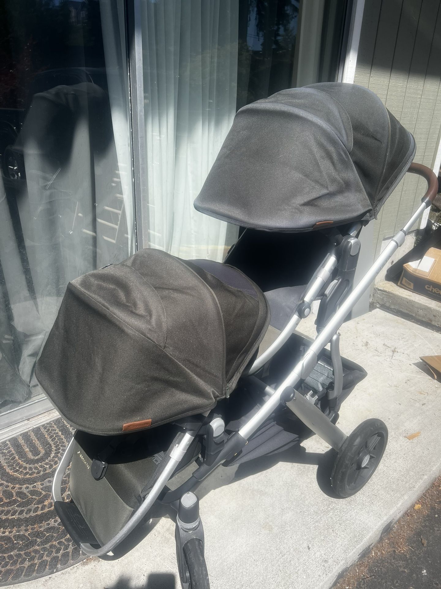Uppababy Vista V2