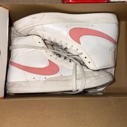 Women’s Nike Shoes 