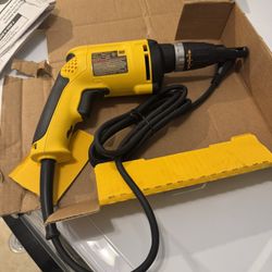 DEWALT Drywall Scewgun 6.0 -Amp Screw Gun BRAND NEW corded