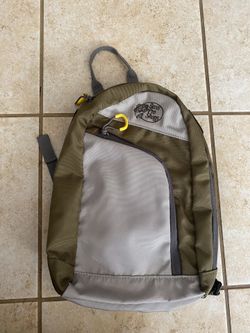 Bass Pro Sling Pack