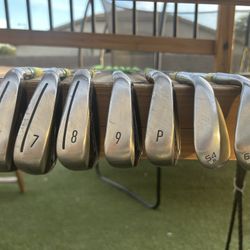 Taylormade Stealth 6-PW and Titleist SM9 54* and 60* 