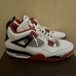 Jordan 4s Fire Reds 