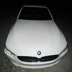 2017-2020 G30 M550i Hood 