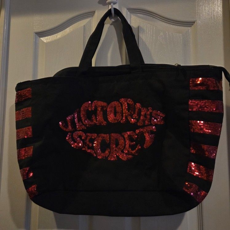 Victoria's Secret Shoulder Bag Sequins Lips