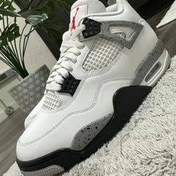 Nike Air Jordan 4 “White Cement” Size 9.5