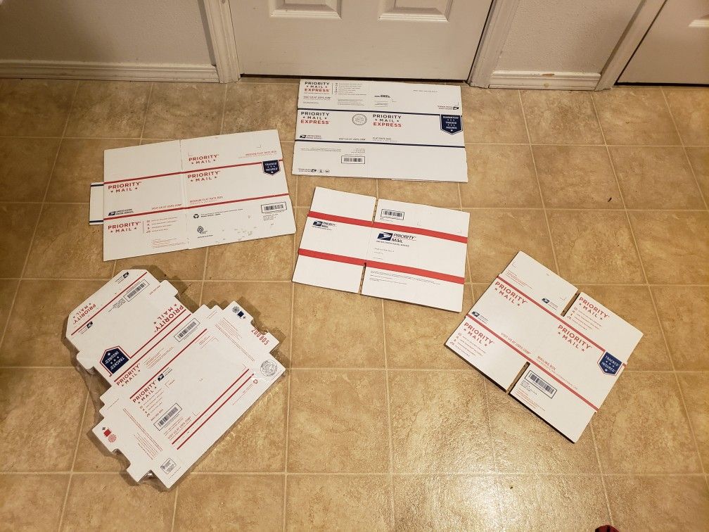 Priority Mail "if it fits it ships boxes" lot all different sizes