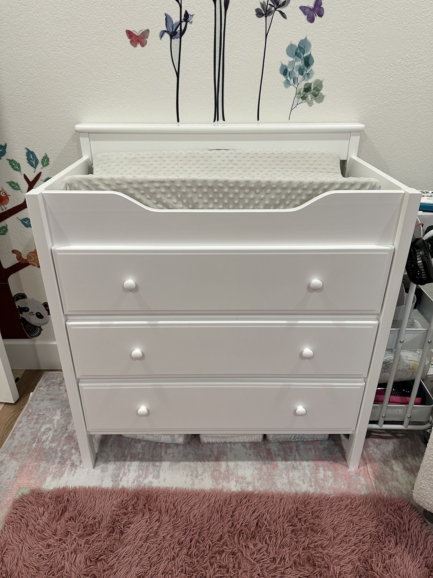 Change table with drawers