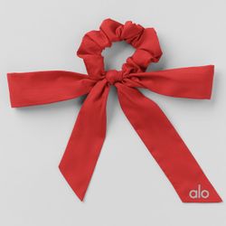 Alo Love Knots Tie Scrunchie - Bright Red♥️
