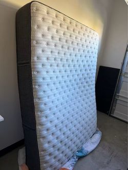 beautyrest silver lydia manor iv extra firm - Queen size