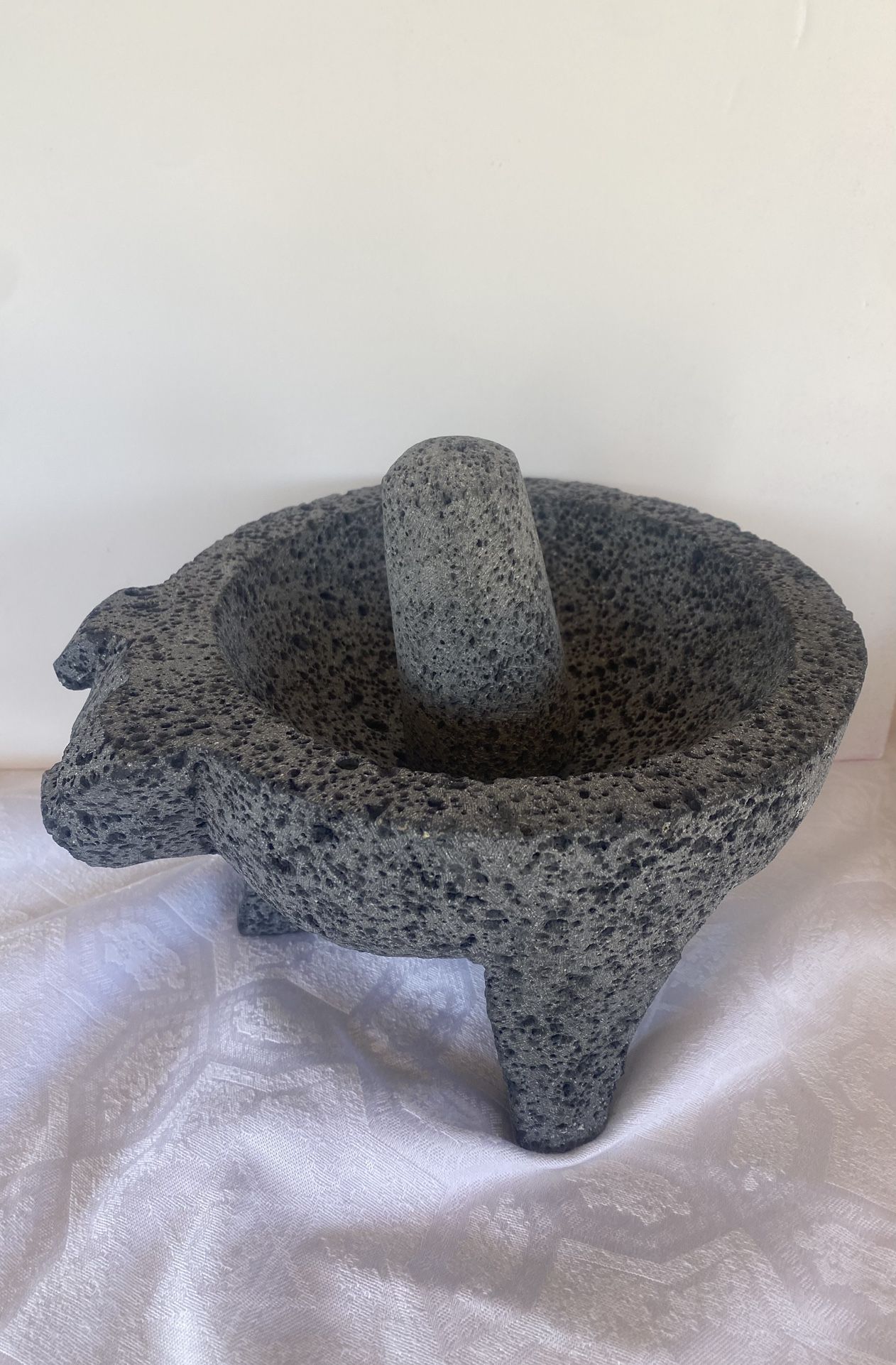 Molcajete 8” round by 5 1/2” tall