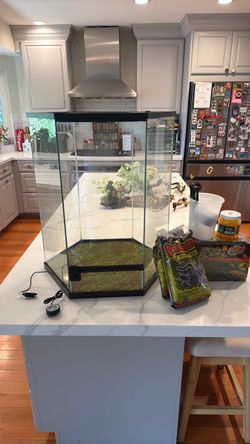 Glass cage for reptile/ animal