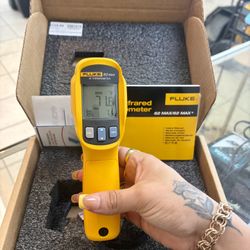 Fluke Thermometer