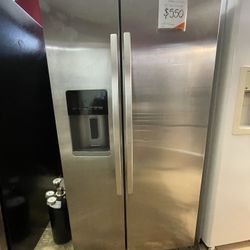 Side By Side Refrigerators
