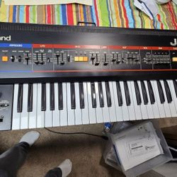 Roland Juno 60 Synth