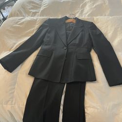 Anne Kline Navy Pant Suit 4P 