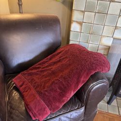 Burgandy Throw 