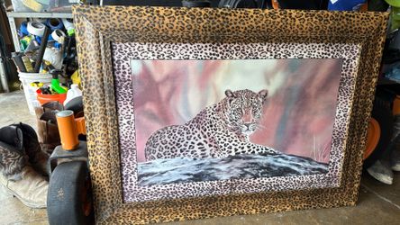 Cheetah Fhone&intiriors