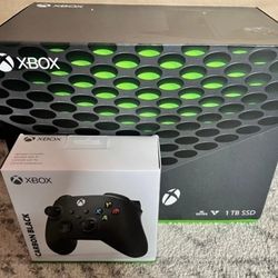 Xbox Series X Bundle 1TB Console - extra controller