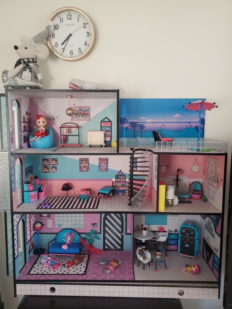 lol dolls house