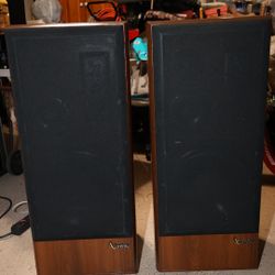 Speakers Infinity Sm 122 Speakers Great Bass And Sound Vintage Speakers Vintage  Speakers MAKE AN OFFER!